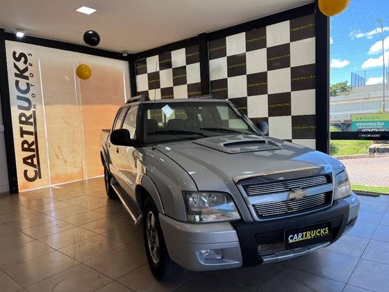 CHEVROLET S10 2.8 EXECUTIVE 4X2 CD 12V TURBO ELECTRONIC INTERCOOLER DIESEL 4P MANUAL